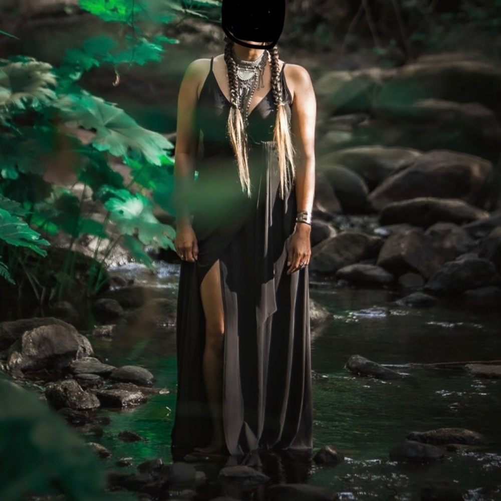 Long black flattering dress with slit